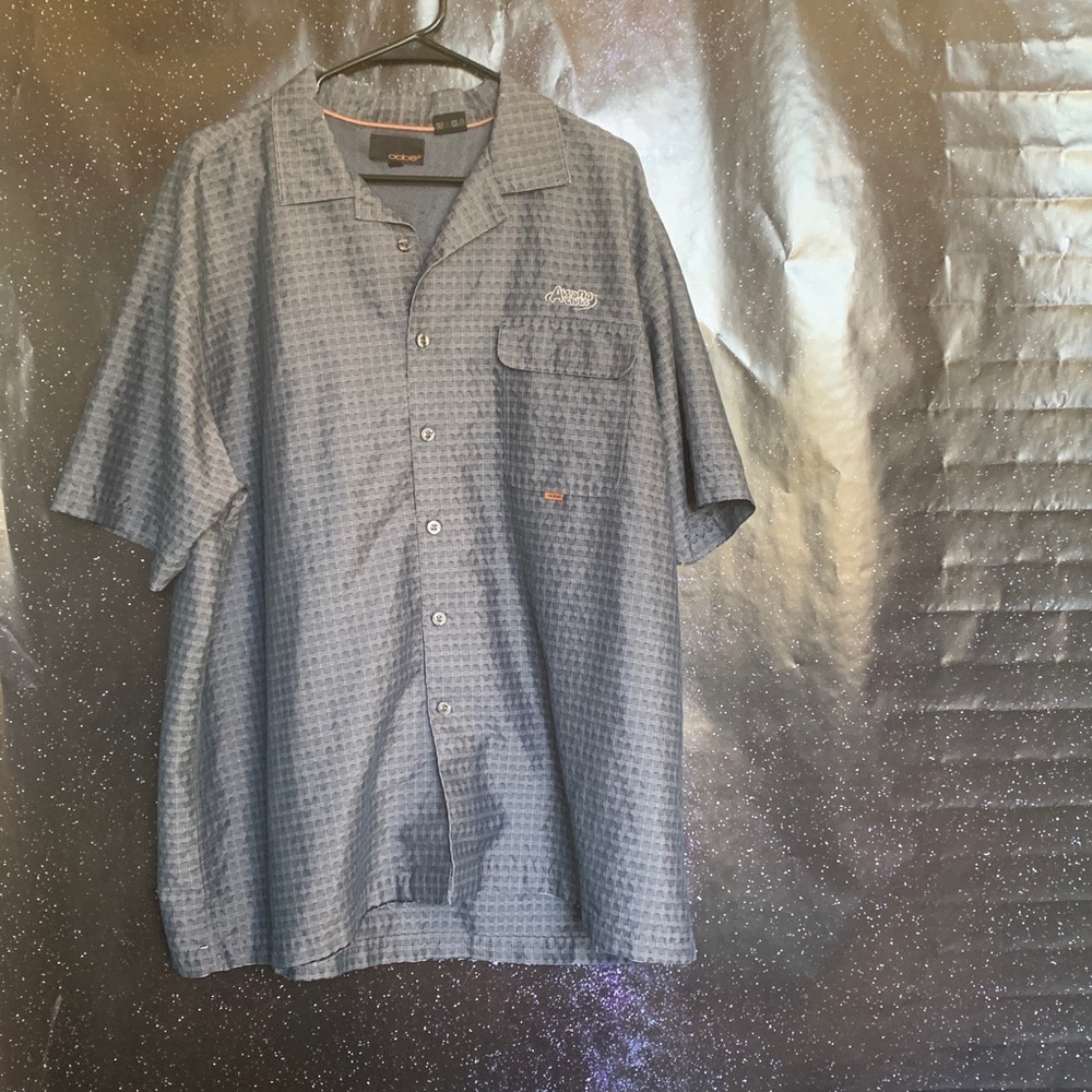 Oobe- Gray Button up Short Sleeve Shirt size Xl